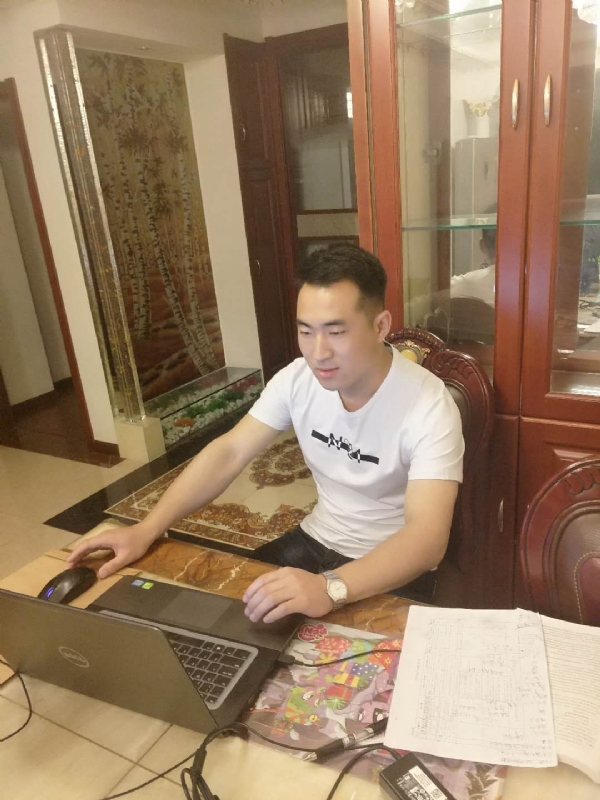 蓝色海洋的第一张照片--大连中老年相亲网