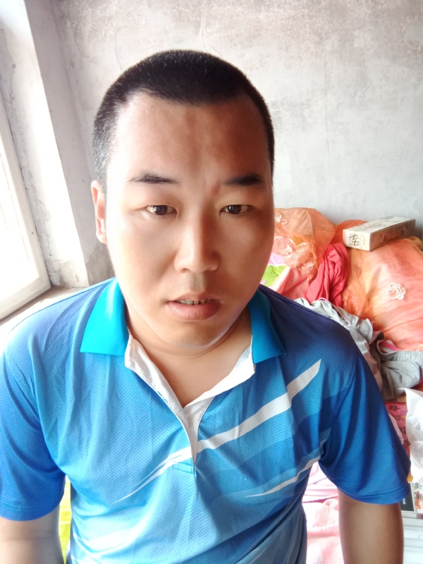 灰太狼的第一张照片--大连中老年相亲网