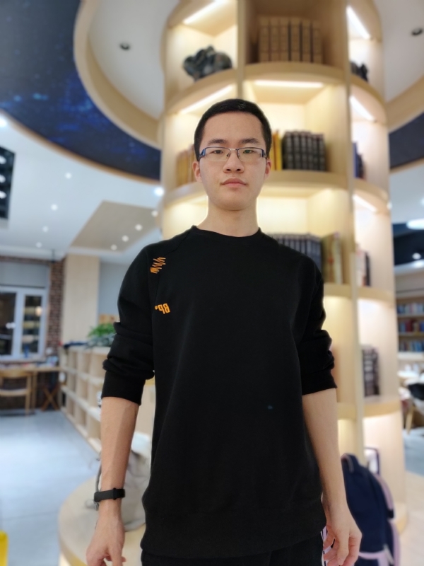 轩墨的第一张照片--大连中老年相亲网